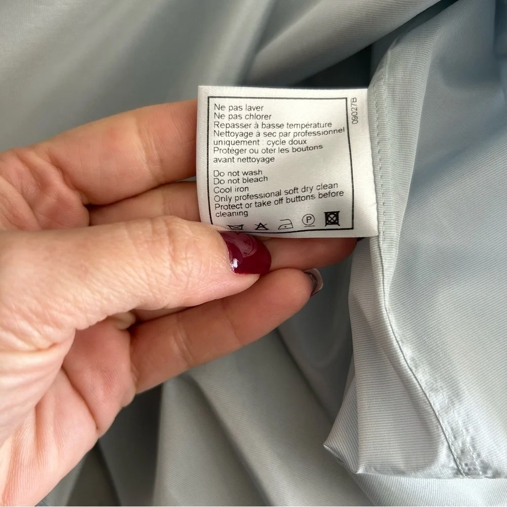 Chanel women Dress Shirt 34 pale blue gray Pearl Button 100%Silk Made in France
